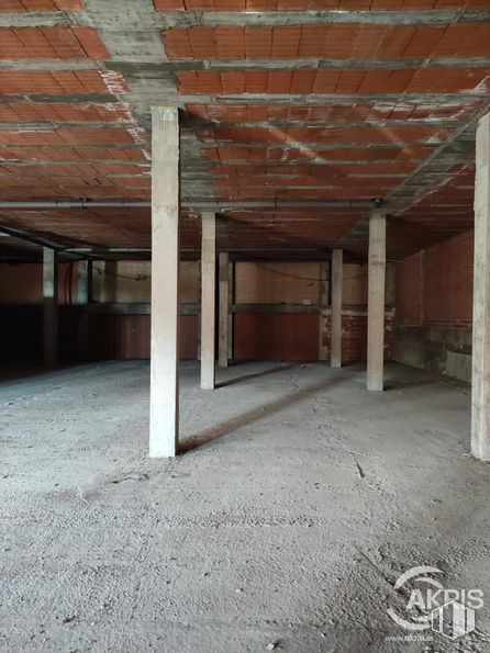 Local en venta en Calle Laguna de Arcas, Toledo, 45007 con madera, pasillo, suelo, piso, viga, propiedad material, bienes raíces, material compuesto, material de construcción y madera alrededor