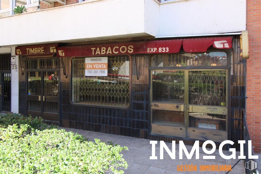 Local en venta en Avenida América, 25, Chamartín, Madrid, 28002 con planta, inmobiliario, ventana, fachada, accesorio, maceta, edificio, venta al por menor, puerta y uso mixto alrededor