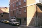 Local en alquiler en Zona San Antonio, Ávila, 05005 con camioneta, coche, edificio, rueda, neumático, vehículo, ventana, cielo, superficie de carretera y vehículo motorizado alrededor