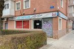 Retail for sale at Calle Referendum de Viñagrande, 10, Alcorcón, Madrid, 28925 with window, building, plant, brick, brickwork, road surface, neighbourhood, real estate, residential area and facade around