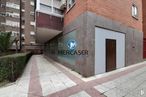 Retail for sale at Calle Chile, Coslada, Madrid, 28820 with window, door, apartment, composite material, condominium, commercial building and concrete around