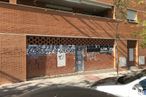 Retail for sale at Avenida Camilo José Cela, 30, Alcobendas, Madrid, 28108 with car, window, automotive parking light, building, asphalt, road surface, architecture, vehicle, brickwork and brick around