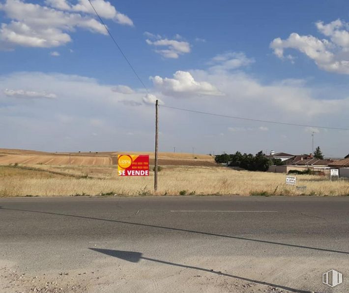 Land for sale & for rent at Carretera Extremadura, Quismondo, Toledo, 45514 with cloud, sky, plant, street light, road surface, asphalt, land lot, overhead power line, tree and cumulus around