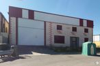 Industrial for sale at Polígono Nicómedes García, Valverde del Majano, Segovia, 40140 with building, window, sky, automotive tire, asphalt, tire, automotive exterior, motor vehicle, shade and door around