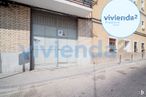 Local en venta en Calle Francisco del Pozo, Fuencarral - El Pardo, Madrid, 28034 con puerta, azure, ventana, asfalto, ladrillo, fuente, espacio público, superficie de la carretera, fachada y albañilería alrededor