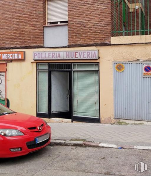 Local en venta en Zona Elipa, Ciudad Lineal, Madrid, 28017 con coche, ventana, puerta, edificio, neumático, vehículo, rueda, iluminación automotriz, campana y infraestructura alrededor