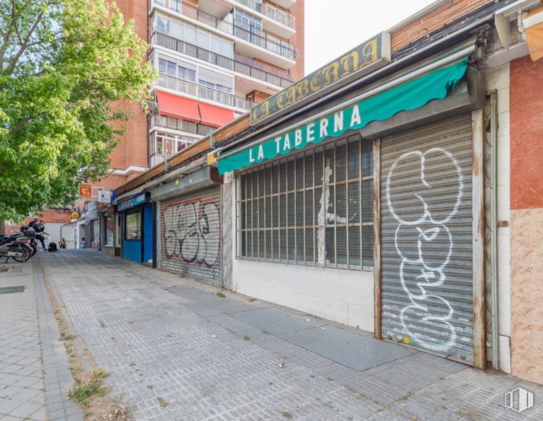 Local en venta en Calle Humanes, 3, Puente de Vallecas, Madrid, 28038 con edificio, propiedad, ventana, infraestructura, superficie de la carretera, árbol, arquitectura, albañilería, ladrillo y casa alrededor