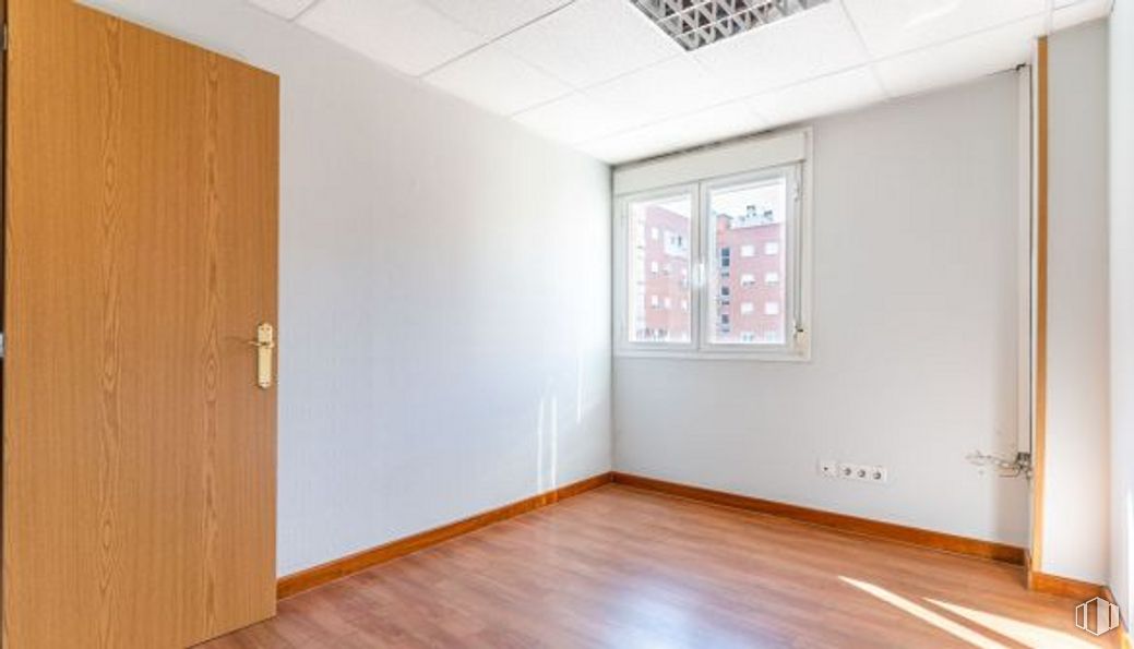 Oficina en venta en Calle María Zambrano, 3, Rivas-Vaciamadrid, Madrid, 28529 con ventana, puerta, propiedad, accesorio, edificio, interiorismo, madera, pintura, hall y suelos alrededor