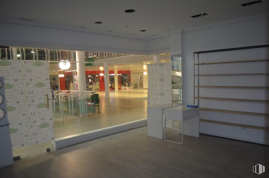 Retail for sale at C.C. BurgoCentro II, Calle Comunidad de Madrid, 37, Las Rozas de Madrid, Madrid, 28230 with furniture, interior design, floor, automotive design, flooring, building, hall, tile flooring, space and ceiling around