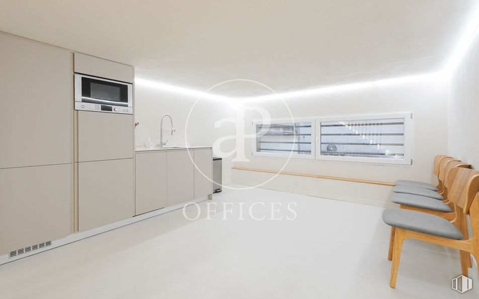 Office for sale & for rent at Calle Jorge Juan, Salamanca, Madrid, 28001 with chair, window, flooring, interior design, floor, wood, ceiling, apartment, wood flooring and room around