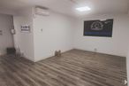 Office for rent at Avenida Pedro Díez, 22, Carabanchel, Madrid, 28019 with lighting, light fixture, flooring, floor, wood flooring, wood, laminate flooring, hardwood, ceiling and wood stain around