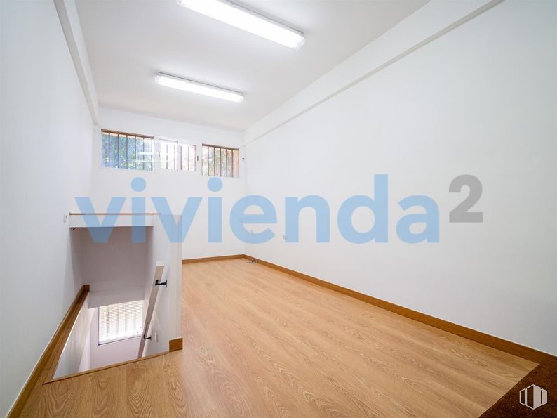 Retail for sale & for rent at Calle Balandro, Barajas, Madrid, 28042 with light fixture, lighting, window, property, building, fixture, wood, interior design, flooring and wood stain around