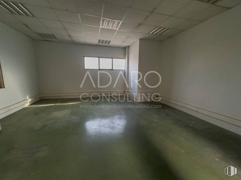 Nave en alquiler en Calle Huelva, Valdemoro, Madrid, 28341 con ventana, suelos, suelo, techo, suelo de baldosas, transparencia, vidrio, plata, material de construcción y hall alrededor