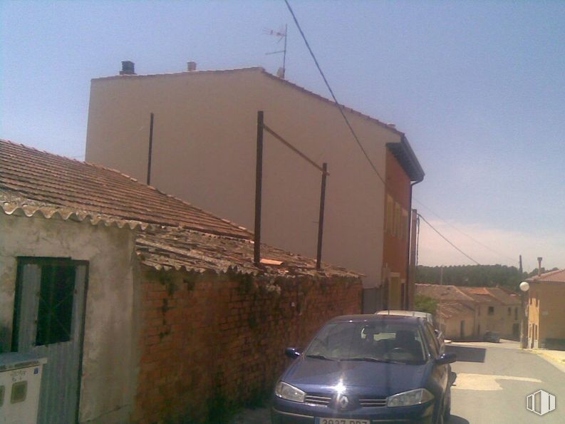 Suelo en venta en Calle Real, Hontanares de Eresma, Segovia, 40490 con coche, casa, ventana, edificio, luz de estacionamiento, cielo, neumático, rueda, vehículo y iluminación del automóvil alrededor