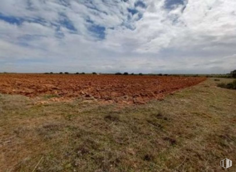 Suelo en venta en Urbanización Polígono 6, Fuentelahiguera de Albatages, Guadalajara, 19182 con nube, cielo, planta, paisaje natural, cúmulo, agricultura, prado, paisaje, pradera y carretera alrededor