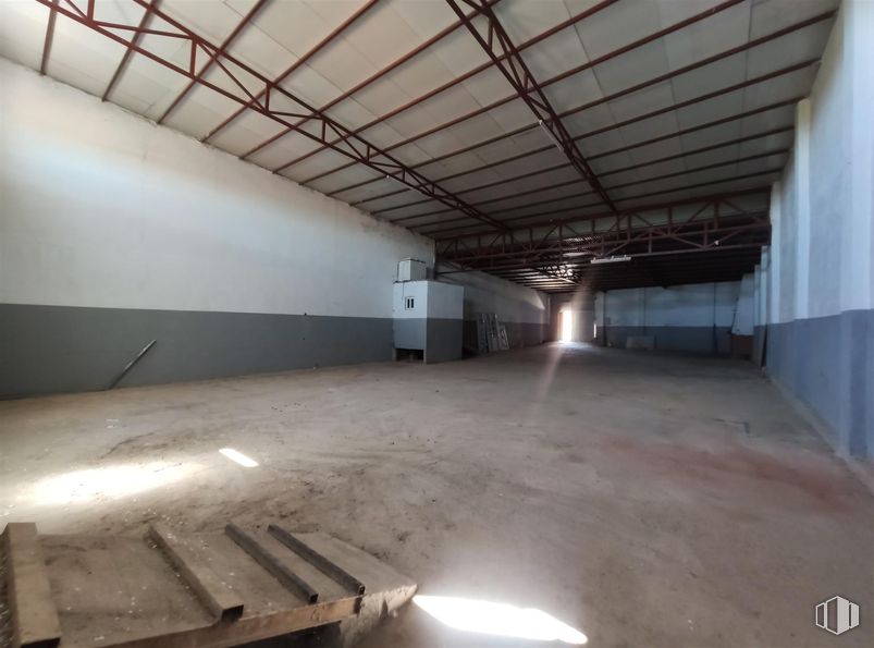 Industrial for sale at Zona Camino Carretas, Quintanar de la Orden, Toledo, 45800 with light, wood, floor, house, flooring, hall, fixture, composite material, ceiling and concrete around