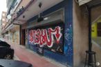 Retail for rent at Calle Chile, 7, Torrejón de Ardoz, Madrid, 28850 with stool, tire, wheel, car, building, window, art, graffiti, font and facade around