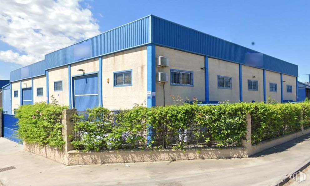 Industrial for sale at Calle Laurisilva, 14-16, Serranillos del Valle, Madrid, 28979 with building, plant, sky, cloud, window, land lot, wall, urban design, facade and real estate around