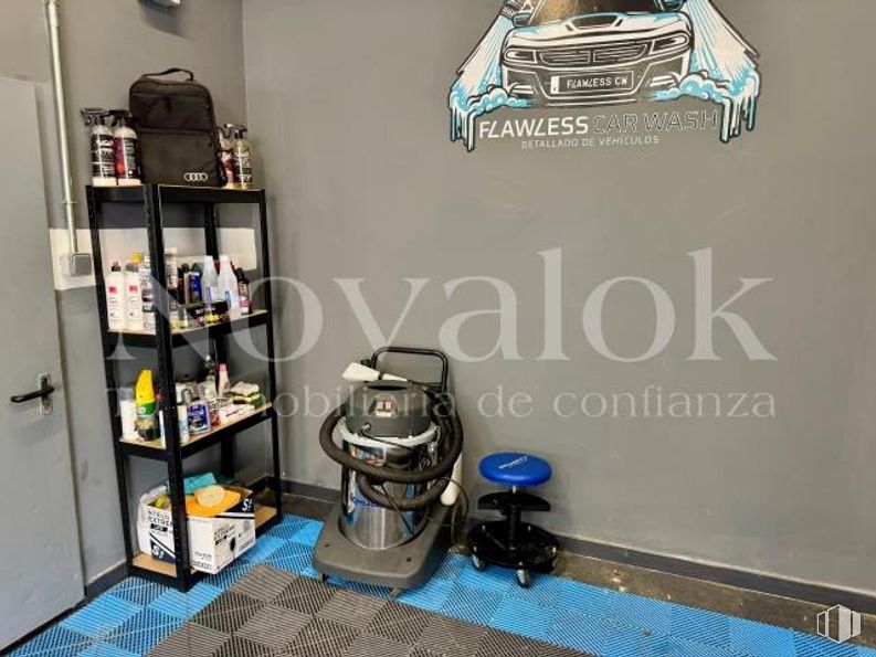 Local en alquiler en Calle Pintor Rosales, Móstoles, Madrid, 28932 con mueble, bolsa, equipaje y bolsos, diseño automovilístico, gas, estante, máquina, aparato de cocina, fuente y estantería alrededor