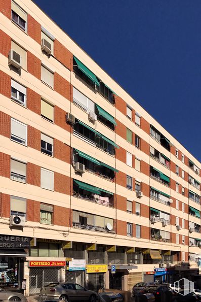 Nave en alquiler y venta en Calle Jabonería, 47, Alcorcón, Madrid, 28921 con edificio, día, propiedad, neumático, rueda, ventana, cielo, bloque de torre, condominio y vehículo alrededor