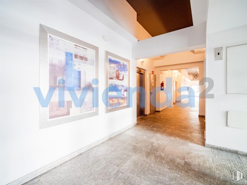 Oficina en venta en Avenida Manoteras, Hortaleza, Madrid, 28050 con edificio, pintura, arte, suelos, suelo, hall, techo, puerta, espacio y evento alrededor