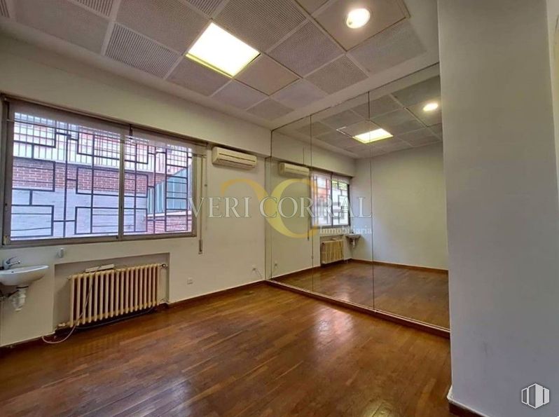 Oficina en venta en Avenida Alberto Alcocer, Chamartín, Madrid, 28036 con ventana, lámpara, alumbrado, edificio, hall, madera, accesorio, suelos, casa y pared alrededor