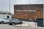 Nave en alquiler en Zona Industrial, Alcobendas, Madrid, 28108 con coche, rueda, neumático, luz de estacionamiento, vehículo terrestre, vehículo, edificio, nube, iluminación del automóvil y cielo alrededor