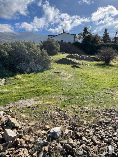 Suelo en venta en Calle Molinillo, s/n, Otero de Herreros, Segovia, 40422 con nube, cielo, planta, comunidad vegetal, ecorregión, paisaje natural, árbol, tierras altas, montaña y lote de terreno alrededor