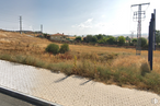 Land for sale at Calle Tornadizos, Ávila, 05196 with sky, plant, cloud, land lot, road surface, tree, electricity, grass, asphalt and line around