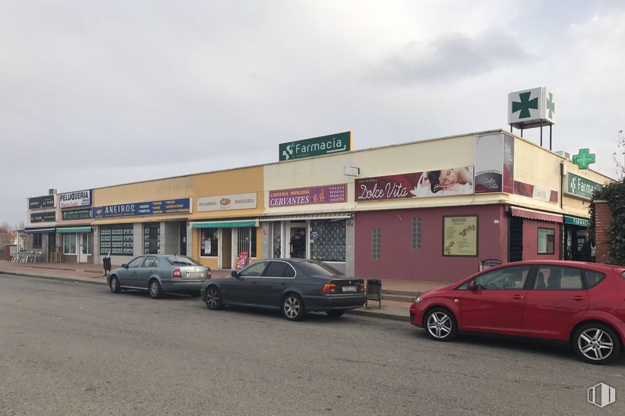 Local en alquiler en Calle Miguel Cervantes, 5, Cabanillas del Campo, Guadalajara, 19001 con coche, rueda, edificio, neumático, luz de estacionamiento automotriz, cielo, vehículo terrestre, vehículo, vehículo de motor y nube alrededor