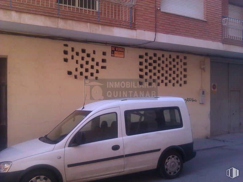 Retail for sale at Calle San Isidro, 11, Quintanar de la Orden, Toledo, 45800 with wheel, car, automotive parking light, tire, vehicle, property, window, automotive tire, hood and motor vehicle around