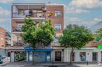 Local en venta en Cale Martínez Oviol, Villaverde, Madrid, 28021 con edificio, nube, cielo, ventana, durante el día, propiedad, planta, infraestructura, árbol y diseño urbano alrededor