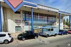 Industrial for sale at Polígono El Cerro, Segovia, 40006 with car, wheel, tire, automotive parking light, land vehicle, vehicle, sky, cloud, architecture and window around