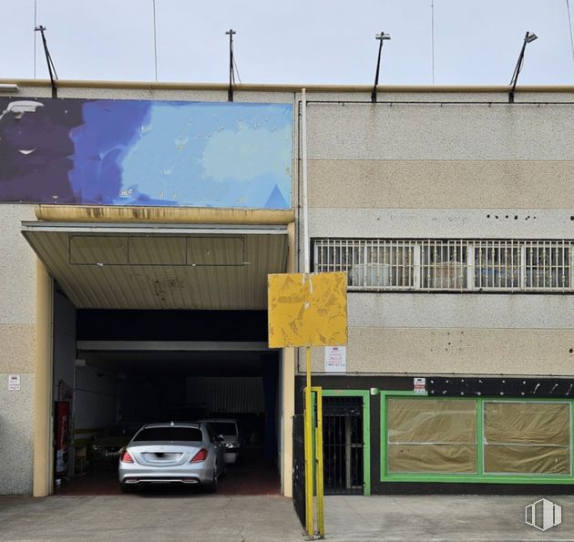 Industrial for sale at Avenida Ramón y Cajal, Yuncos, Toledo, 45210 with car, automotive parking light, sky, vehicle, tire, automotive lighting, building, shade, vehicle registration plate and residential area around