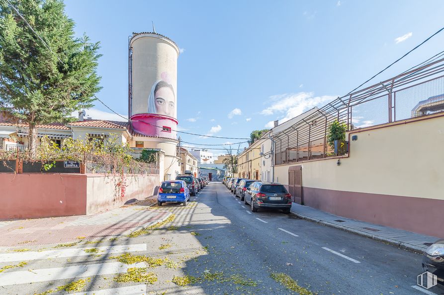 Local en alquiler en Zona Carabanchel, Carabanchel, Madrid, 28019 con coche, edificio, cielo, nube, vehículo, superficie de la carretera, infraestructura, asfalto, planta y diseño urbano alrededor