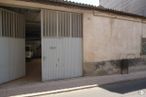 Nave en alquiler en Calle Príncipe Juan Carlos, Fuensalida, Toledo, 45510 con ventana, edificio, propiedad, madera, cielo, superficie de carretera, barrio, sombra, asfalto y área residencial alrededor