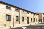 Retail for sale at Zona Centro, San Ildefonso, Segovia, 40100 with window, building, sky, fixture, door, urban design, neighbourhood, residential area, facade and city around