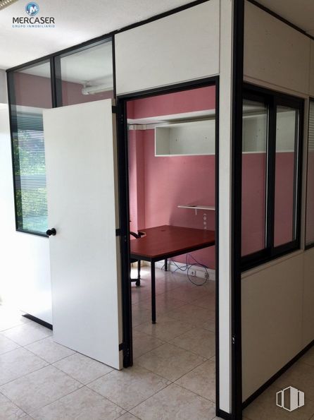 Office for rent at Vía Complutense, Alcalá de Henares, Madrid, 28805 with table, fixture, building, interior design, automotive exterior, vehicle door, floor, flooring, shade and rectangle around