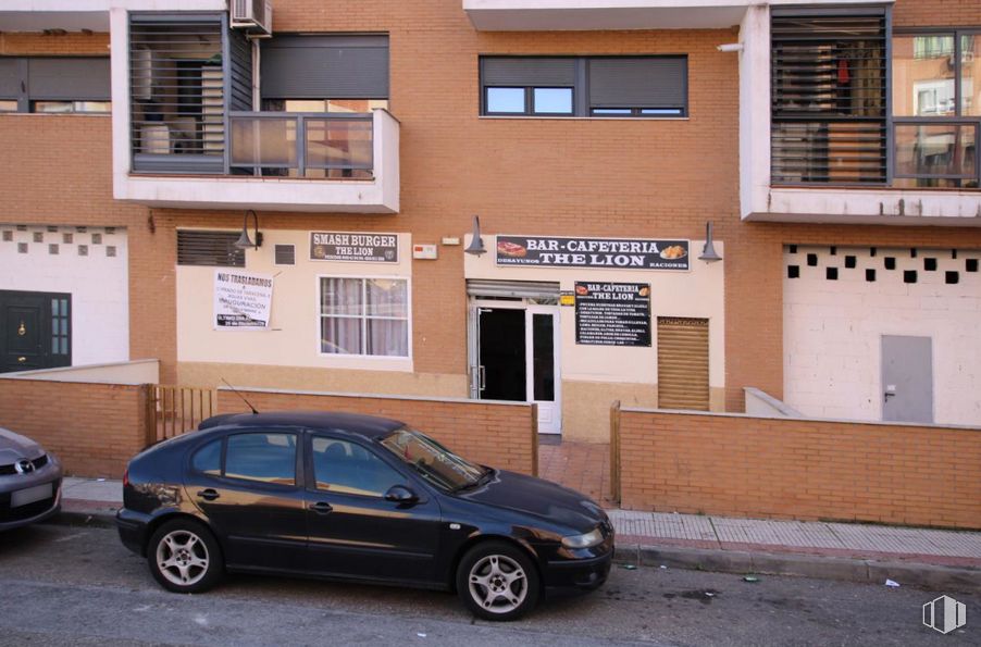 Local en venta en Calle Sopetrán, Guadalajara, 19004 con rueda, coche, ventana, luz de estacionamiento, neumático, vehículo terrestre, propiedad, vehículo, edificio y neumático de automoción alrededor