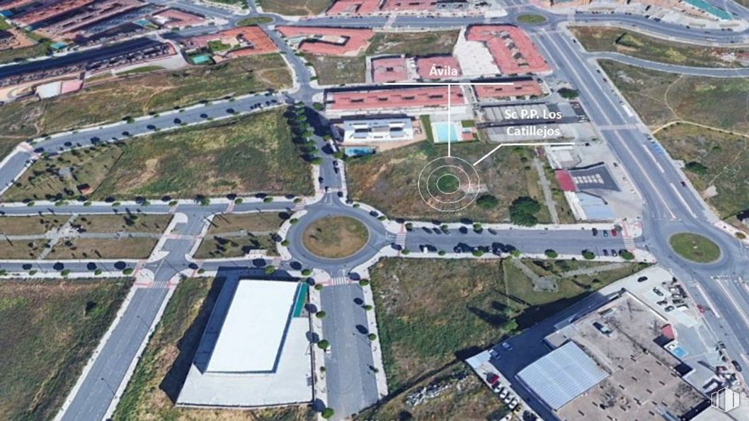 Land for sale at Calle Víctimas del Terrorismo, s/n, Ávila, 05004 with land lot, urban design, neighbourhood, building, residential area, thoroughfare, landscape, real estate, city and road around