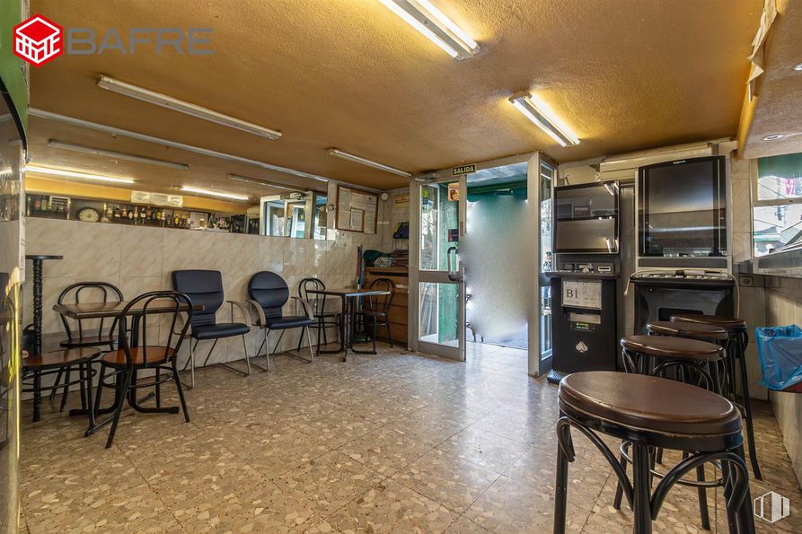 Retail for sale at Calle Ebanistería, San Blas - Canillejas, Madrid, 28037 with chair, table, light fixture, interior design, flooring, ceiling, furniture, floor, lighting and room around