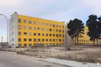 Office for sale at Calle Francisco Aritio, Guadalajara, 19004 with building, sky, cloud, plant, window, land lot, tree, urban design, condominium and residential area around