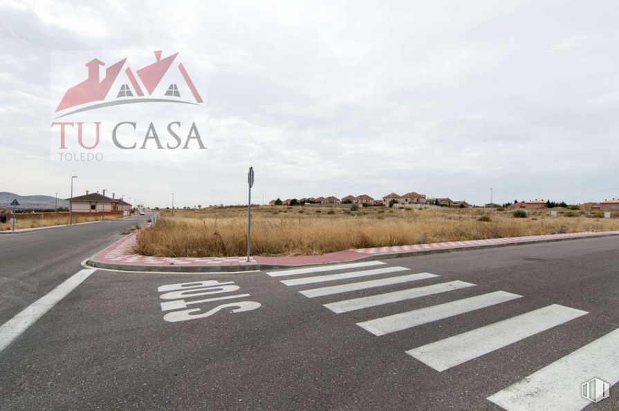 Land for sale at  Carretera de Cobisa a Burguillos, Cobisa, Toledo, 45111 with cloud, sky, plant, infrastructure, road surface, asphalt, tar, zebra crossing, road and tree around