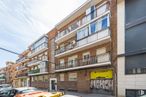 Retail for sale at Calle Francisco Paíno, 10, Carabanchel, Madrid, 28025 with building, sky, window, cloud, urban design, condominium, tower block, vehicle registration plate, commercial building and residential area around