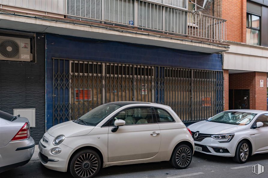 Local en venta en Calle Oneca, 4, Coslada, Madrid, 28820 con rueda, coche, neumático, ventana, vehículo terrestre, vehículo, iluminación del automóvil, neumático de automoción, capó y diseño automovilístico alrededor