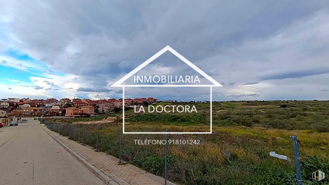 Suelo en venta en Calle Julio Álvarez, Villanueva de Perales, Madrid, 28609 con nube, cielo, planta, paisaje natural, tierras altas, lote de terreno, casa, pendiente, llano y inmobiliario alrededor