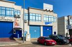 Industrial for sale at Calle Ramón y Cajal, Arroyomolinos, Madrid, 28939 with car, building, window, automotive parking light, tire, wheel, land vehicle, sky, vehicle and motor vehicle around