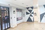 Retail for sale at Zona Casco Antiguo, Alcorcón, Madrid, 28921 with door, property, wood, hall, interior design, flooring, floor, living room, hardwood and ceiling around