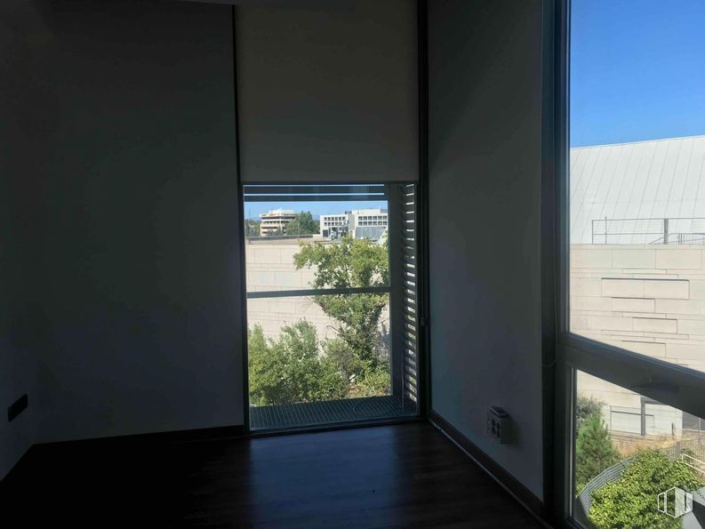 Office for rent at Zona empresarial, Alcobendas, Madrid, 28108 with window, plant, apartment, glass, condominium, balcony, shade, high-rise building, daylighting and design around