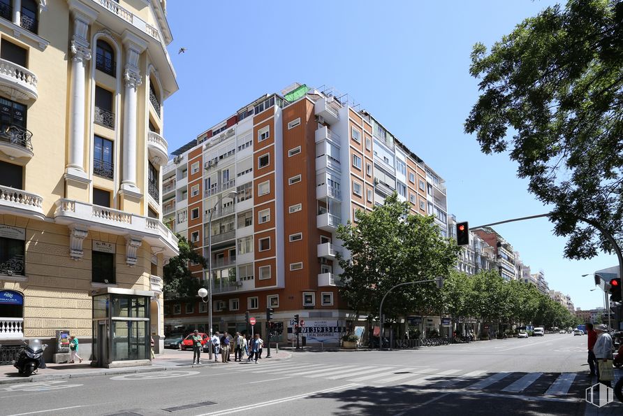 Oficina en alquiler en Calle Goya, 99, Salamanca, Madrid, 28009 con edificio, cielo, ventana, árbol, arquitectura, diseño urbano, condominio, vecindario, bloque de pisos y barrio residencial alrededor